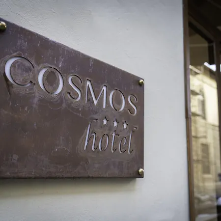 מלון Cosmos 3*