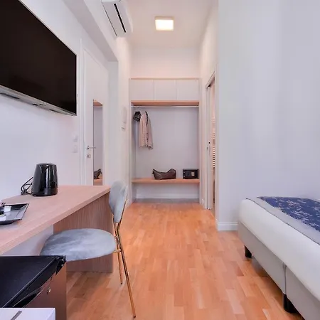 Ξενοδοχείο Cosmos 3*